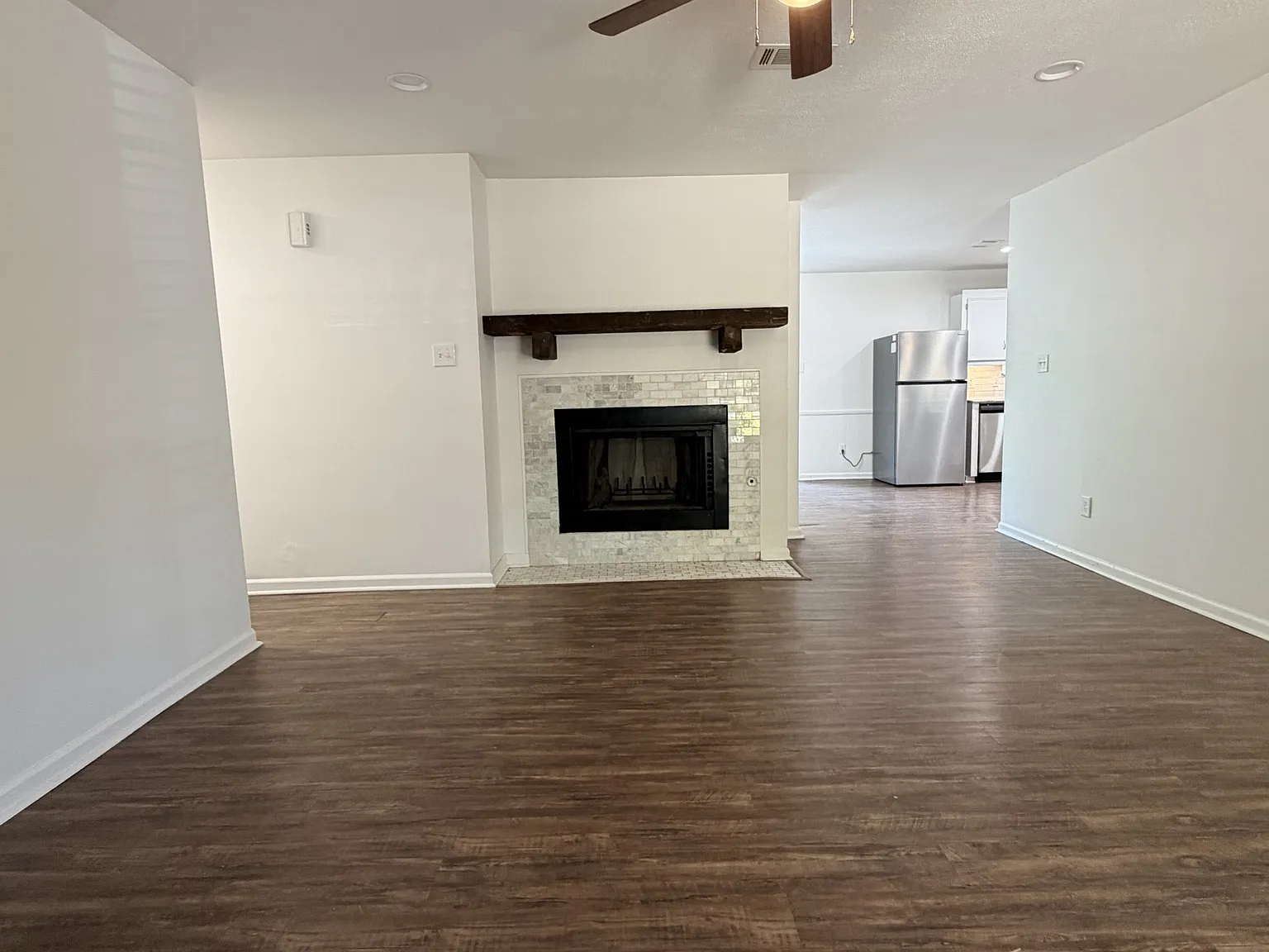 3 bed, 1736 sqft, $1,600 — Photo 3