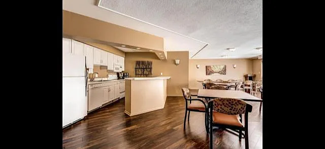 10521 Cedar Lake Rd #514 — Photo 15
