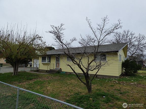 4th image of 212 7th Street S