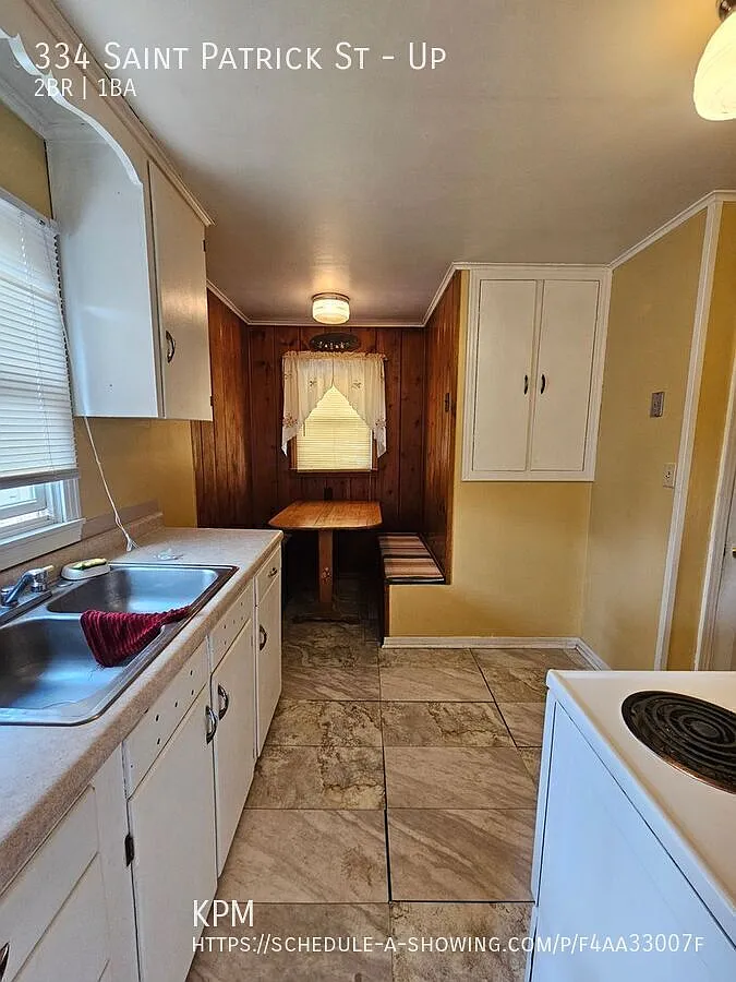 2 Bed | 1 Bath | Upper-Level Duplex | Utilities Included — Photo 3