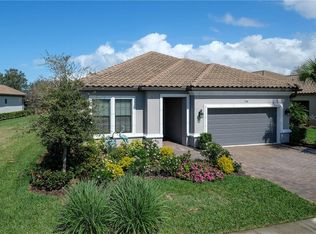 5568 Semolino St, Nokomis, FL 34275