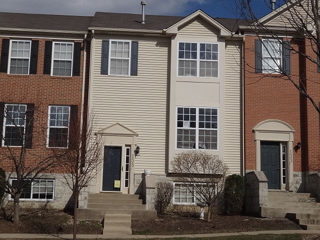 1st image of 135 Willow Blvd