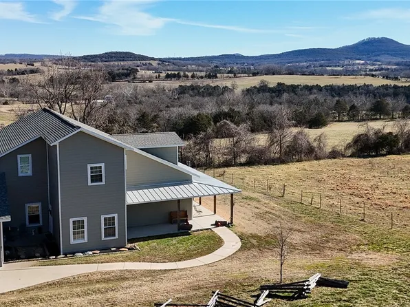 1395 County Road 403, Berryville, AR 72616