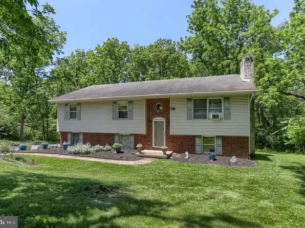 19 Peach St, Annville, PA 17003