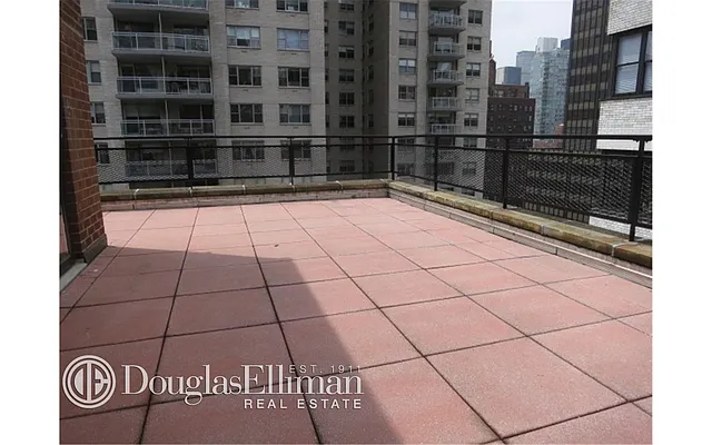 Rented by Douglas Elliman | media 5