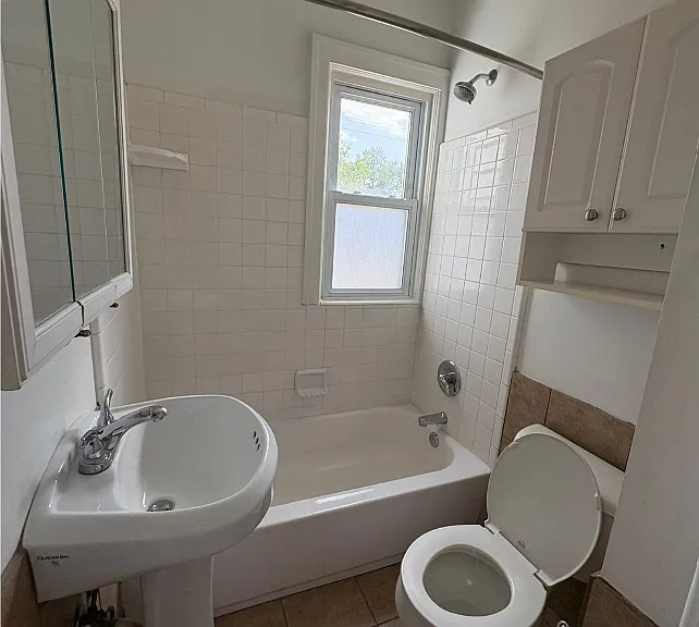1691 Columbia Rd #1 — Photo 10