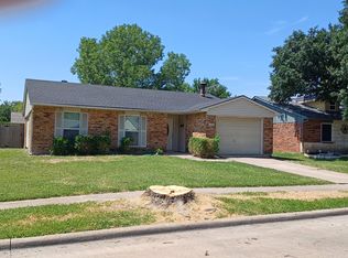 5304 Young Dr, The Colony, TX 75056