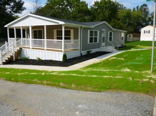 25 Big Elk Dr, West Grove, PA