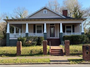 30 Harvey St NE, Rome, GA 30161