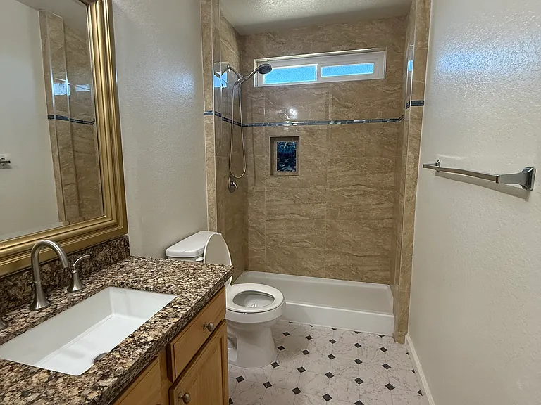 16321 Siskiyou Rd #3 — Photo 5