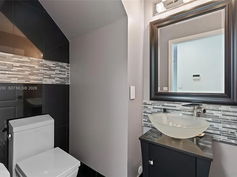 5115 NW 116th Ave — Photo 5