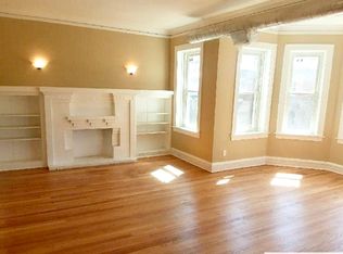 7115 S Cornell Ave APT 3N, Chicago, IL 60649