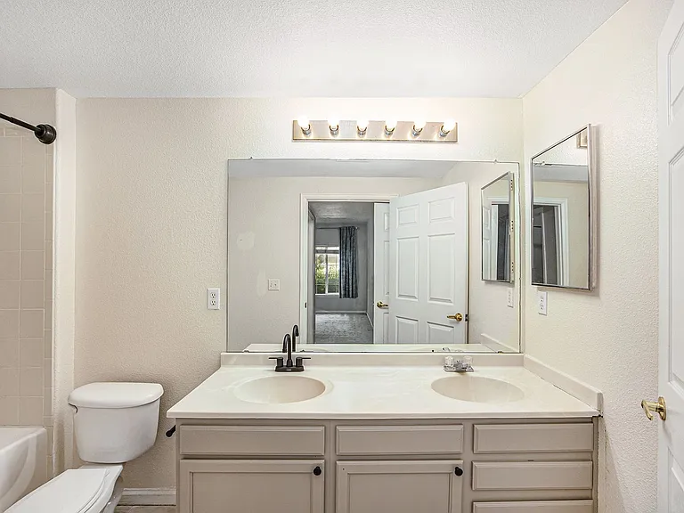 9961 E Idaho Cir #104 — Photo 18
