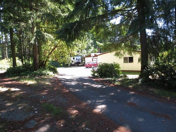 Mobile detached garage