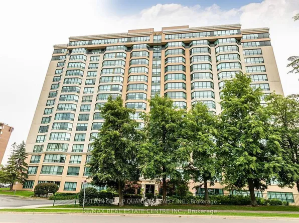 100 Millside Dr #102, Milton, ON L9T 5E2