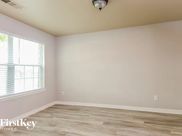 3605 Smoketree Dr — Photo 10