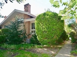 26 N Dee Rd, Park Ridge, IL 60068