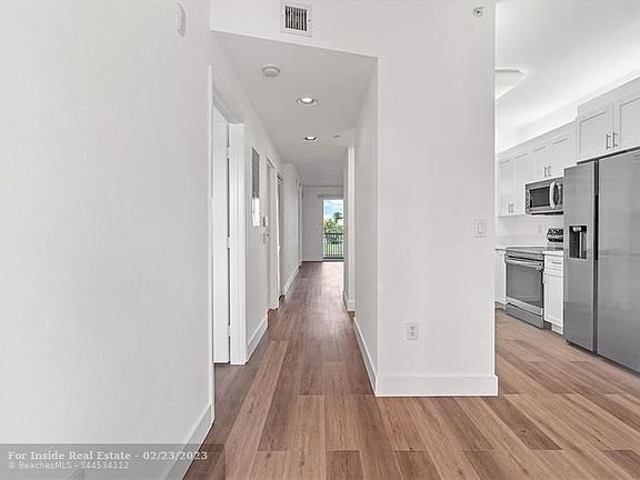 5th image of 7765 Yardley Dr APT 211