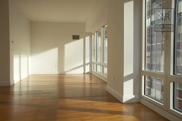 Sold by New York Residence | media 24