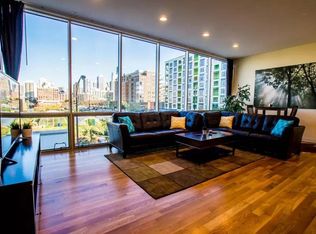 500 W Division St UNIT 3, Chicago, IL 60610