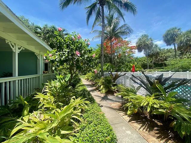 720 Lantana Ln #C — Photo 17