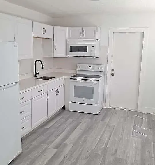 1557 NE 148th St #1557 — Photo 5