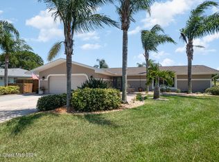 34 Fairway Dr, Cocoa Beach, FL 32931
