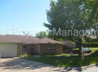 1700 High Ridge Rd, Benbrook, TX 76126
