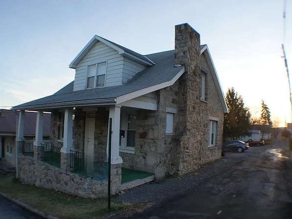 35 Stoyer St, Frostburg, MD 21532