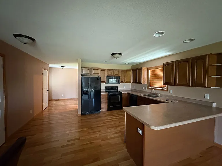 1413 Cobblestone Way — Photo 6