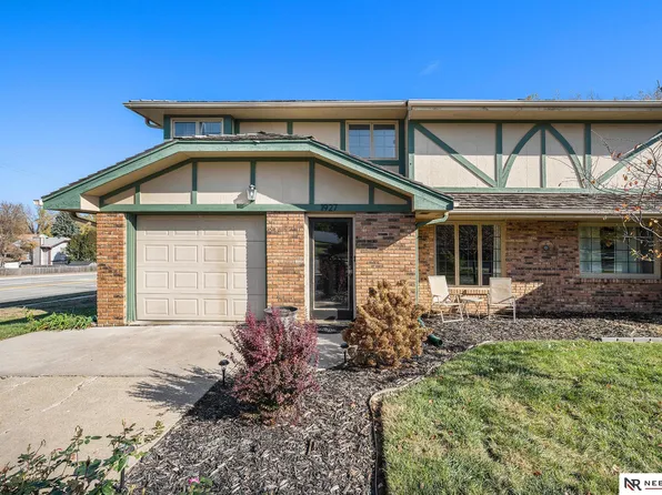 1927 N 123rd St, Omaha, NE 68154