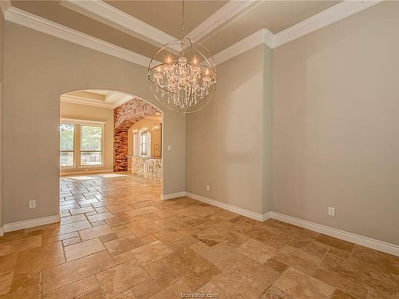 5th image of 3912 Austins Estates Dr