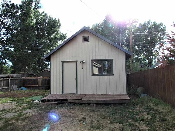 5th image of 305 Fir St