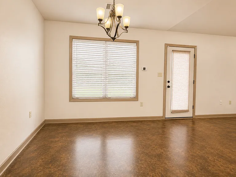 4757 Wildwood Ln — Photo 8