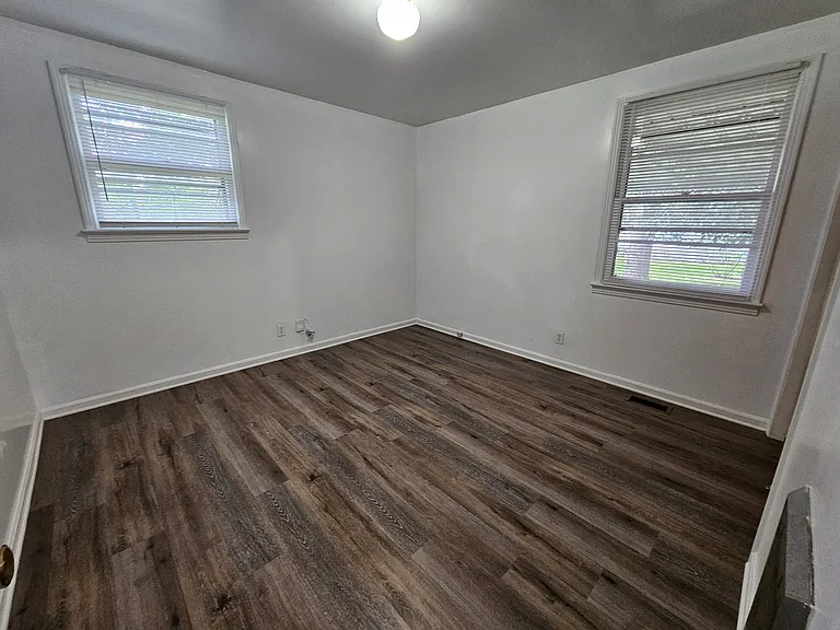 1106 Bel Aire Dr — Photo 14