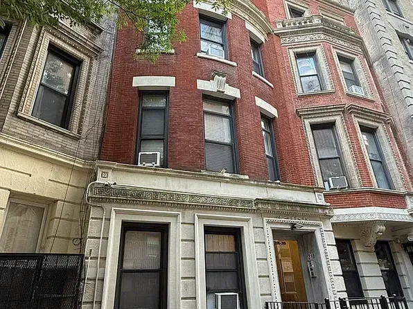308 W 109th St #1, New York, NY 10025