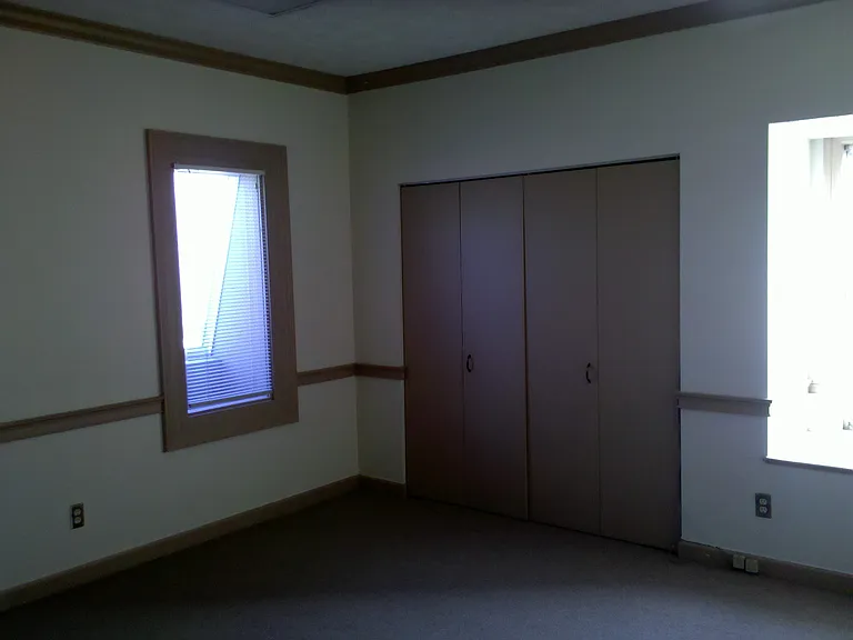 300 W Broome St #200 — Photo 11