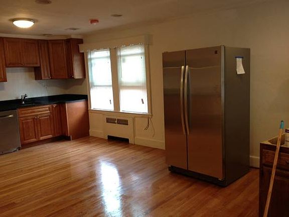 3rd image of 21 Portina Rd #2