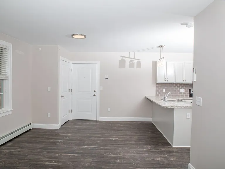 70A Premier Dr — Photo 12