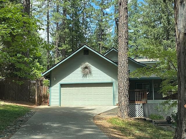 2nd image of 18102 Maple Way