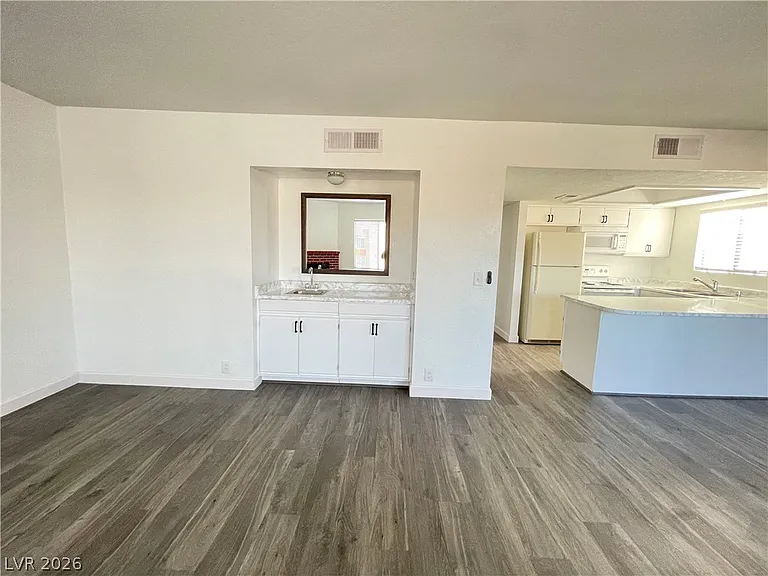 6217 Bellota Dr #D — Photo 6