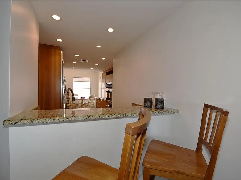 2051 SE 3rd St #509 — Photo 19
