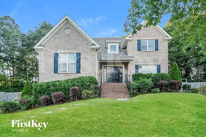 5 bed, 5.0 bath, 3661 sqft, $4,495 — Photo 2