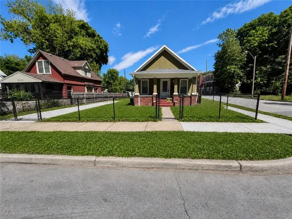 2947 Garfield Ave, Kansas City, MO 64109