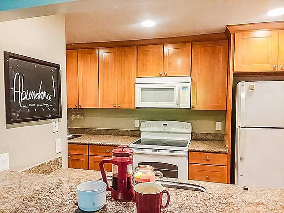 4th image of 6479 137th Ave NE APT 371