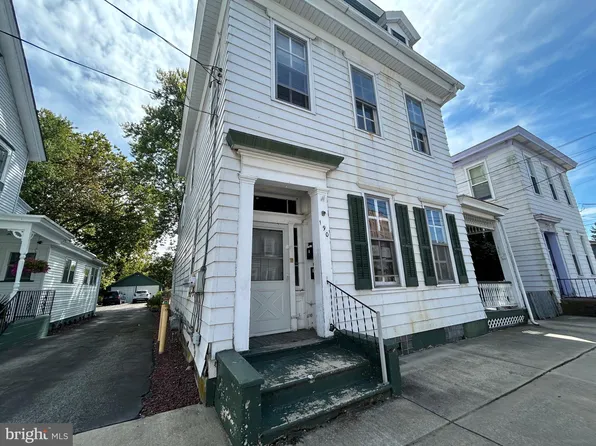 190 7th St, Salem, NJ 08079