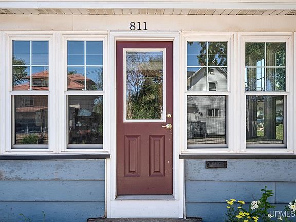 3rd image of 811 N 3rd St