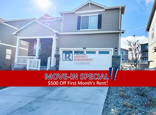 2051 Rosette Ln, Castle Rock, CO 80104
