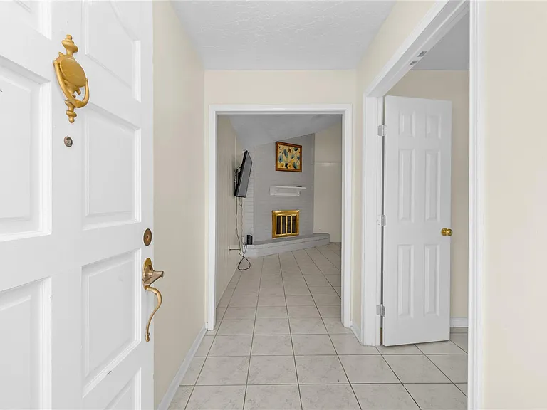 10606 Beckfield Dr — Photo 5