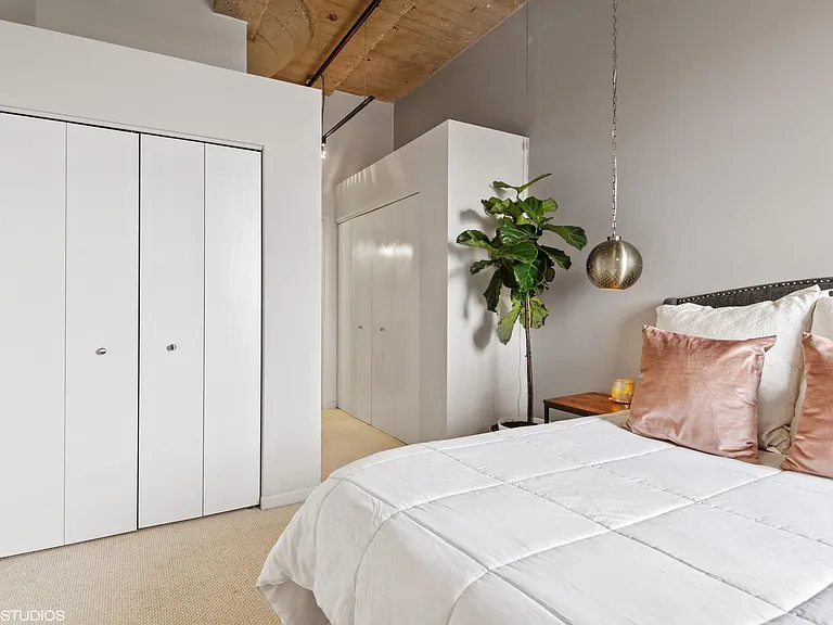 758 N Larrabee St #706 — Photo 7